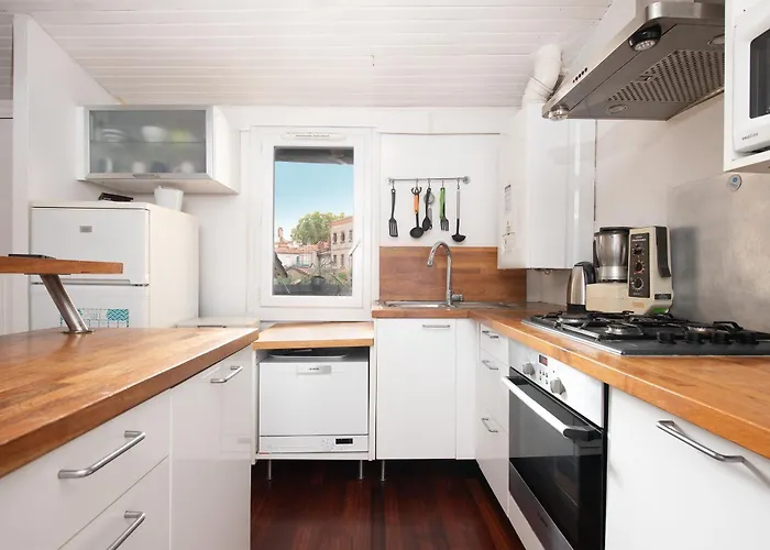 T3 Jeanne D'arc Charme Des Briques Toulousaines アパート